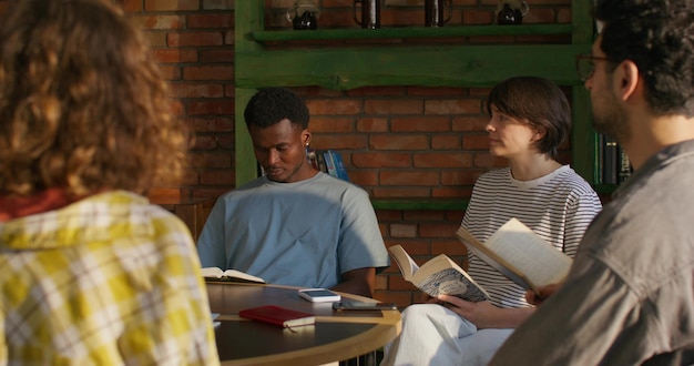 韓国語学習の様子